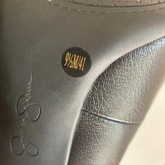 Jessica Simpson Zipper Pointed Toe Ankle Chain Strap Heels Color Black Size 9.5 - Picture 7 of 8